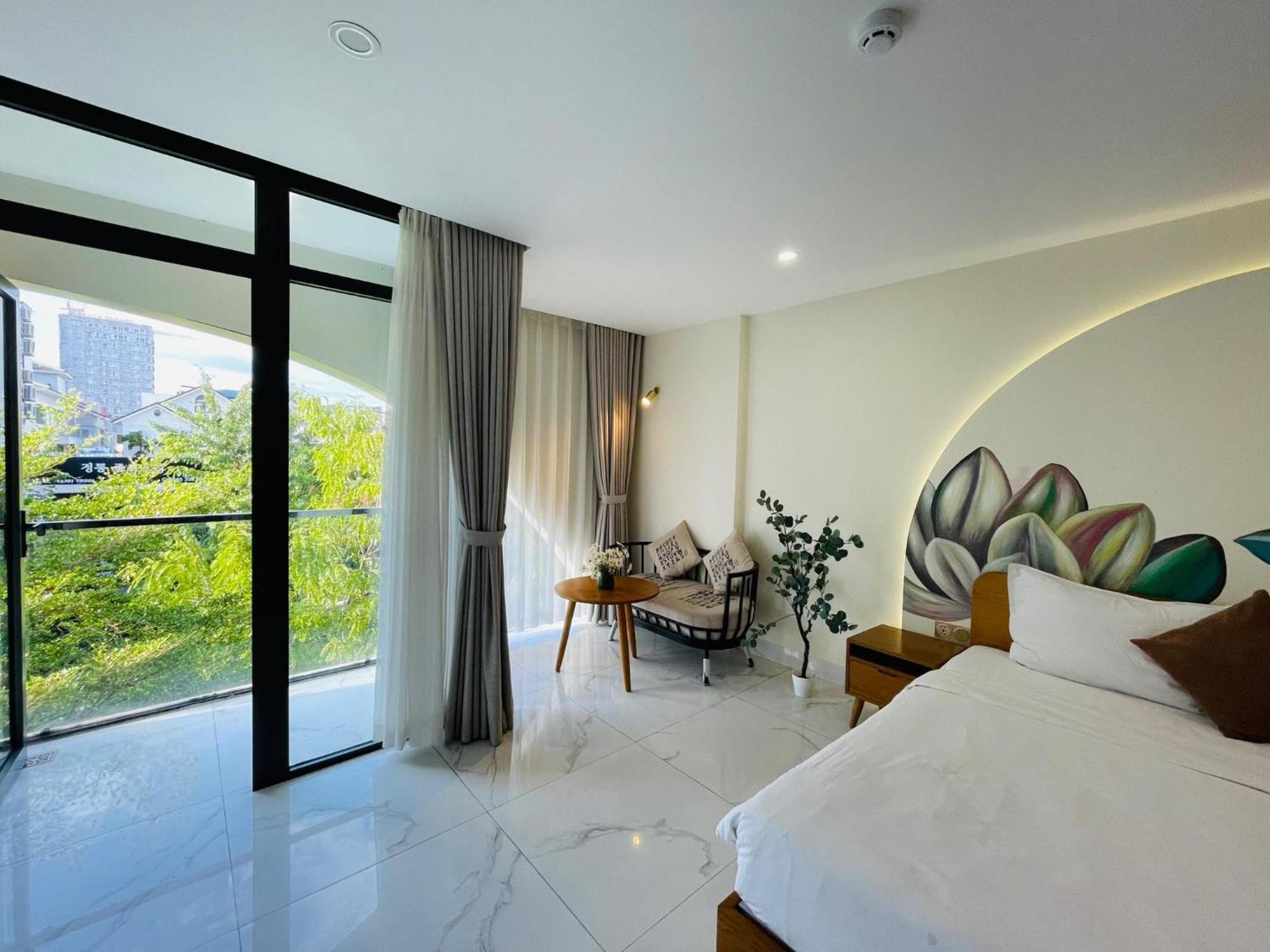 Maple Suite Hotel & Apartment Da Nang Esterno foto